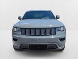 Used 2021 Jeep Grand Cherokee Laredo X image 2