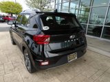 Used 2022 Hyundai Venue SEL image 5