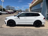 Certified 2022 Volkswagen Tiguan SE R-Line image 5