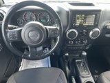 Used 2015 Jeep Wrangler Unlimited Rubicon image 3