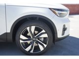Used 2025 Volvo XC40 B5 Plus w/ Climate Package image 3
