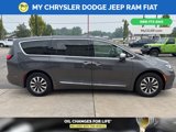 Used 2022 Chrysler Pacifica Limited image 5