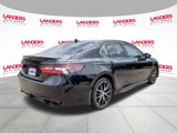 Used 2023 Toyota Camry SE image 3