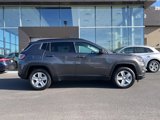 Used 2022 Jeep Compass Latitude w/ Convenience Group image 2