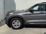 Used 2022 Ford Explorer XLT image 4