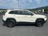 Used 2019 Jeep Cherokee Trailhawk image 4