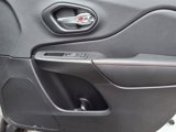 Used 2022 Jeep Cherokee Trailhawk image 6