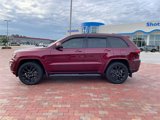 Used 2019 Jeep Grand Cherokee Altitude image 2