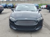 Used 2014 Ford Fusion SE image 2