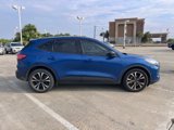 Used 2022 Ford Escape SE w/ SE Sport Appearance Package image 4