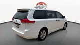 Used 2014 Toyota Sienna L image 5
