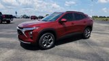 Used 2025 Chevrolet Trax LT w/ Driver Confidence Package image 4