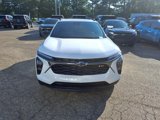 Used 2025 Chevrolet Trax RS w/ Sunroof Package image 2