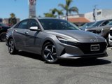 Used 2023 Hyundai Elantra SEL w/ Convenience Package image 2