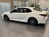 Used 2022 Toyota Camry SE image 3