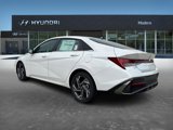 New 2025 Hyundai Elantra SEL image 4