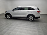 Used 2018 Kia Sorento L image 3