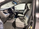 Used 2015 Toyota Sienna LE image 2