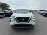 Used 2023 Nissan Rogue SV image 3