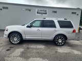 Used 2015 Lincoln Navigator 2WD image 2