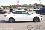 Used 2023 Nissan Altima 2.5 SV image 4