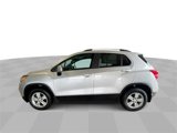 Used 2021 Chevrolet Trax LT w/ LT Convenience Package image 5
