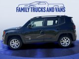 Used 2017 Jeep Renegade Latitude w/ Cold Weather Group image 5