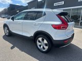 Used 2022 Volvo XC40 T5 Momentum w/ Climate Package image 3