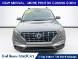 Used 2023 Hyundai Venue SEL image 2