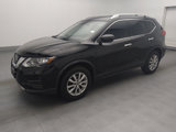 Used 2017 Nissan Rogue SV w/ SV Premium Package image 2
