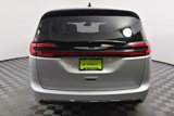 Used 2023 Chrysler Pacifica Touring-L image 5
