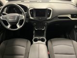 Used 2024 GMC Terrain SLE w/ Elevation Edition image 2