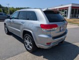 Used 2019 Jeep Grand Cherokee Overland image 3