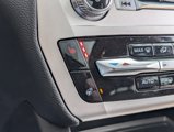 Used 2022 Ford Explorer XLT w/ Equipment Group 202A image 4