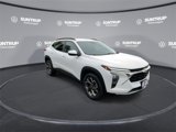 Used 2024 Chevrolet Trax LT image 2