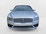Used 2018 Lincoln Continental Select image 2