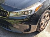 Used 2017 Kia Forte LX image 4