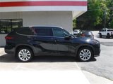 Used 2020 Toyota Highlander Limited image 2