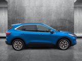 Used 2020 Ford Escape Titanium image 4