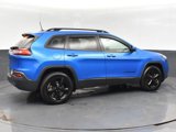 Used 2018 Jeep Cherokee Latitude w/ Altitude Package image 5