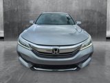 Used 2016 Honda Accord Touring image 2