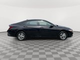 Used 2025 Hyundai Elantra SE image 4