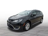 Used 2019 Chrysler Pacifica Touring-L image 3