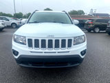 Used 2017 Jeep Compass Latitude image 2