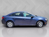 Used 2013 Chevrolet Cruze LS image 3