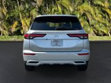New 2025 Mitsubishi Outlander SE image 4