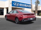 Used 2024 Hyundai Elantra SEL w/ Convenience Package image 2