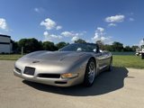 Used 2000 Chevrolet Corvette Convertible w/ Performance Handling Pkg image 2