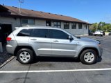 Used 2015 Jeep Grand Cherokee Laredo w/ Quick Order Package 23E image 3