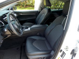 Used 2020 Toyota Camry SE image 2